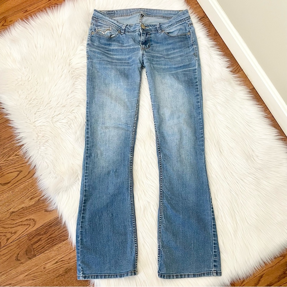 Vintage Y2K light wash flare jeans 🐎 by Jordache